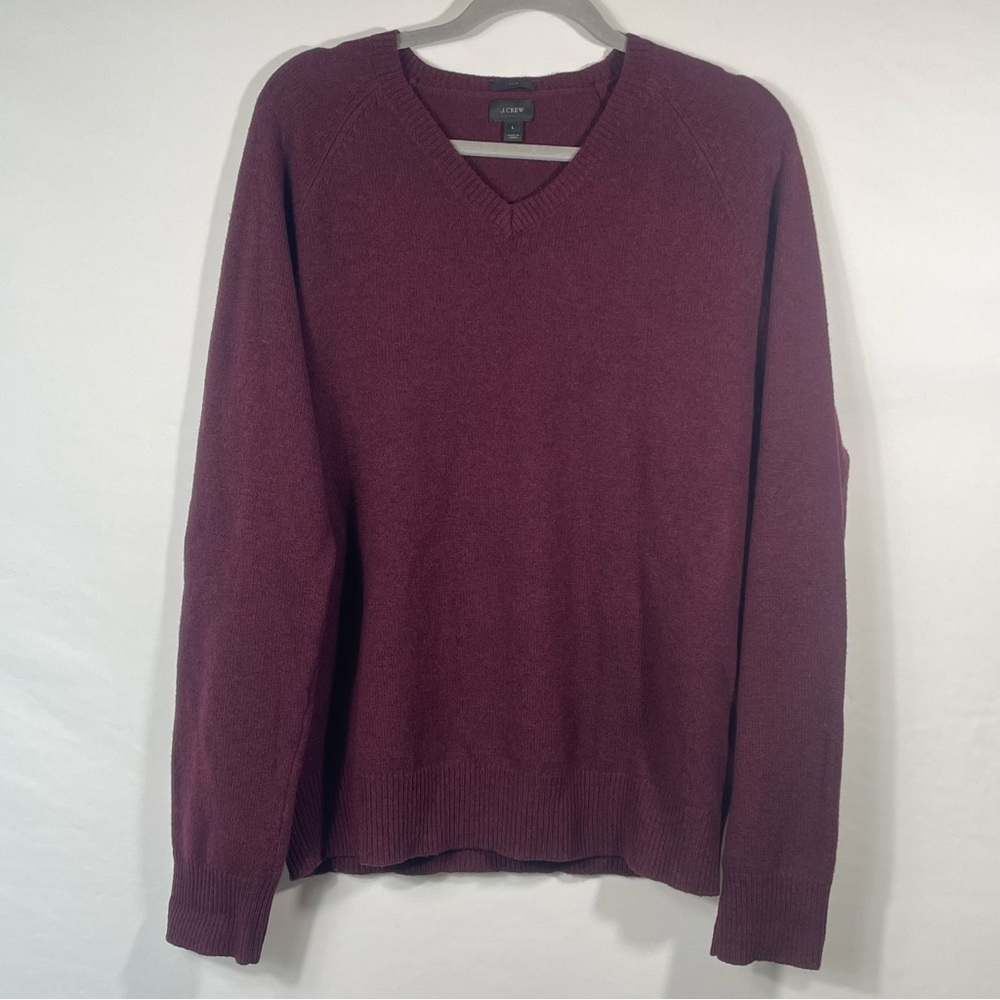 J. Crew 100% Lambs Wool Men's V-Neck Sweater - Deep Burgundy. Large, slim fit‎